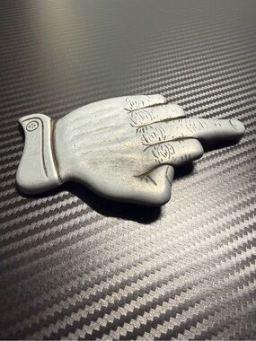🖕 Vintage 60s MBCI Middle Finger Hand Belt Buckle Pewter Tone